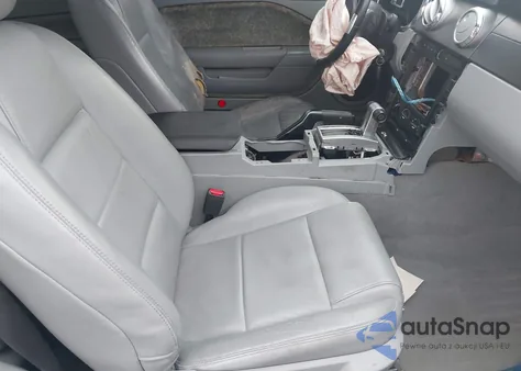 2008 Ford Mustang V6 Deluxe/V6 Premium из США, поврежденный, VIN 1ZVHT80NX85135082